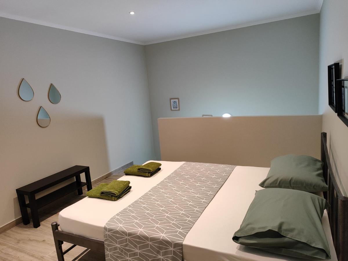 Kamares Suites 2 Nea Kallikrateia エクステリア 写真