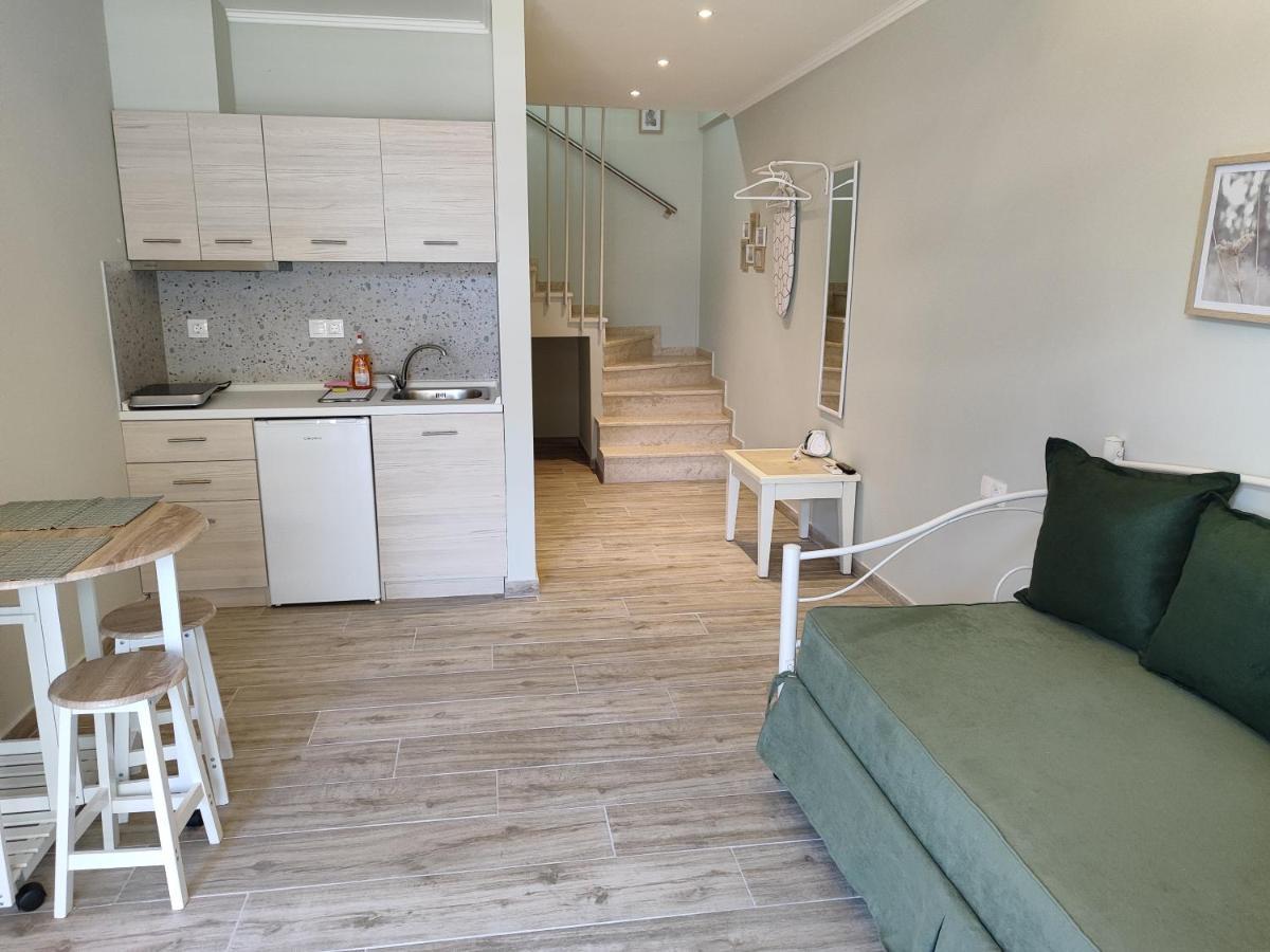 Kamares Suites 2 Nea Kallikrateia エクステリア 写真
