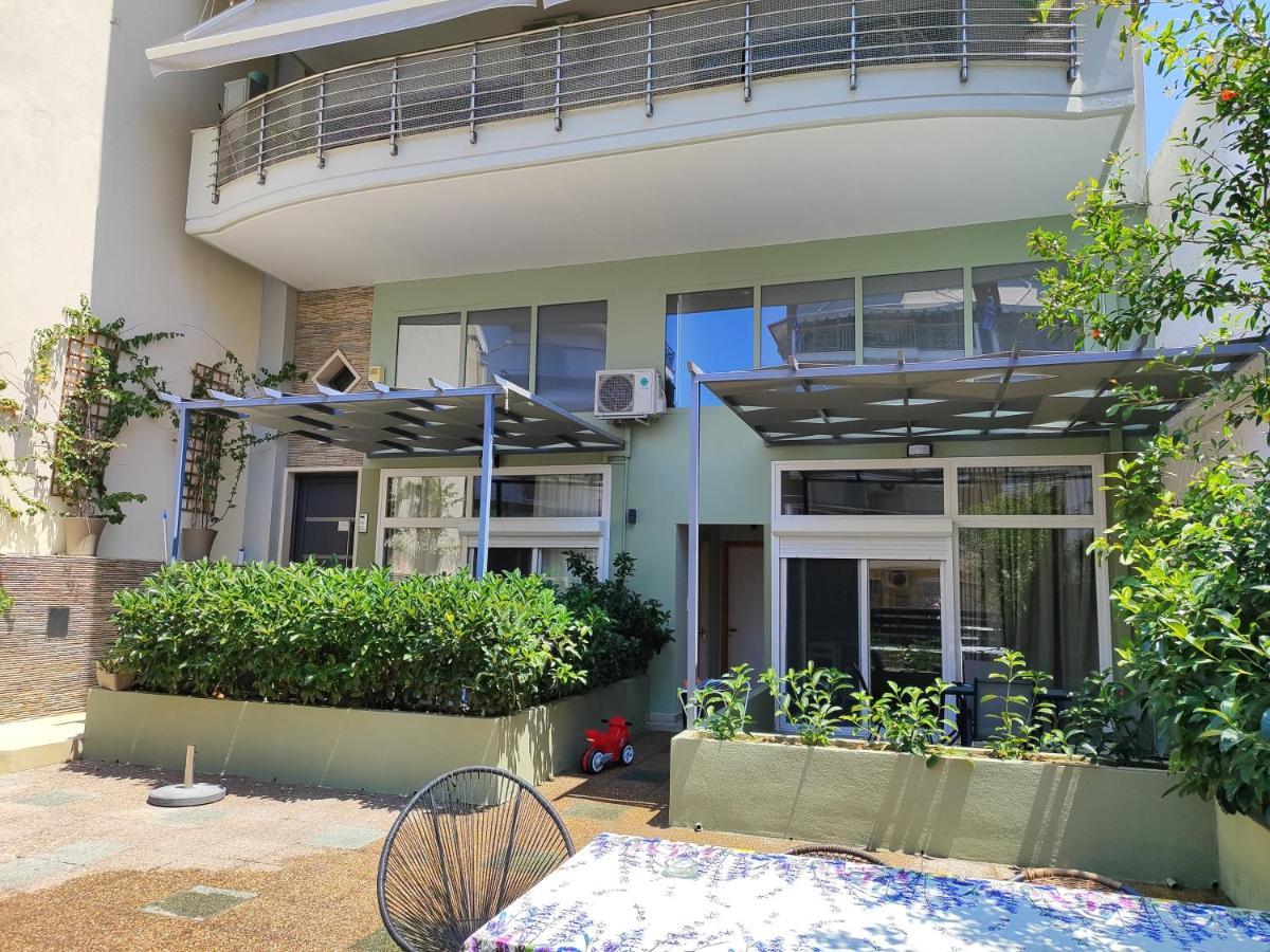 Kamares Suites 2 Nea Kallikrateia エクステリア 写真