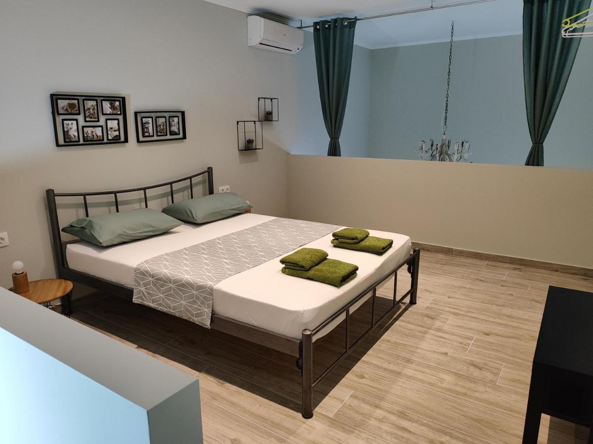 Kamares Suites 2 Nea Kallikrateia エクステリア 写真